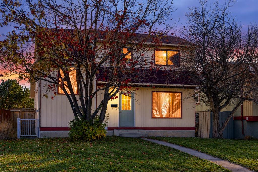 128 fallswater Cr NE Crescent NE, A2353902, Alberta,