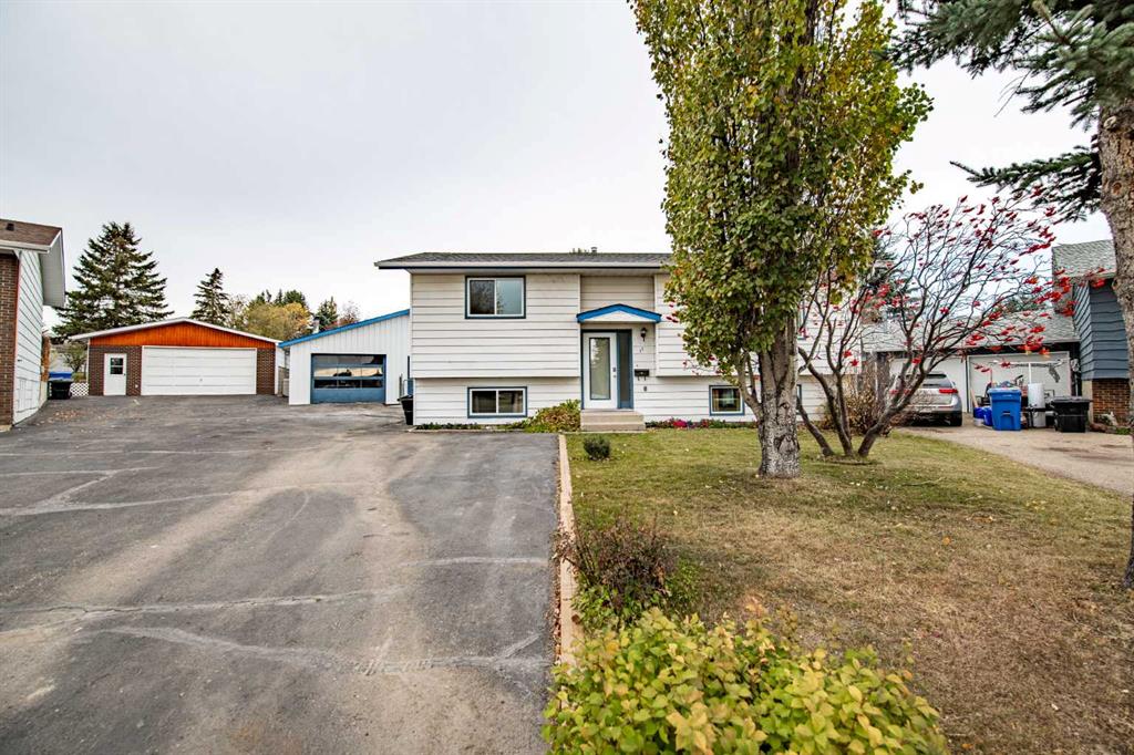 Second View of 11 Jay Court , Fairway Heights, Lacombe, Alberta, T4L 1R3