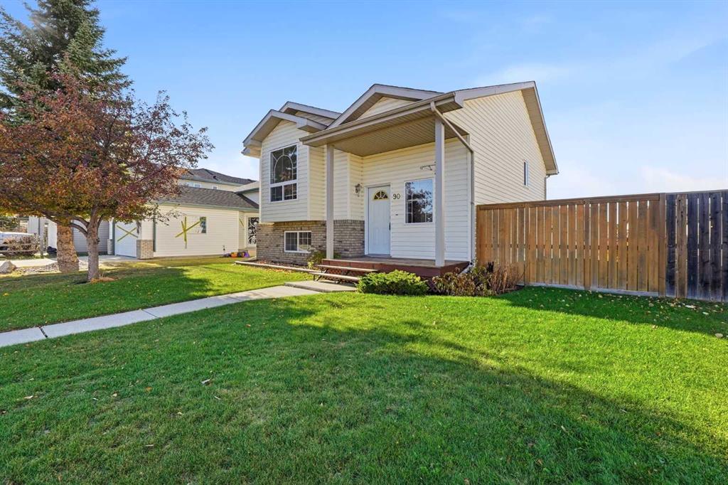 Second View of 90 Drummond Avenue , Davenport, Red Deer, Alberta, T4R 3A5