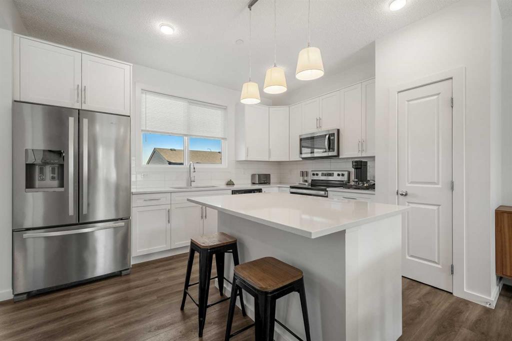 Fourth View of 220 Livingston View NE, Livingston, Calgary, Alberta, T3P 0Z9
