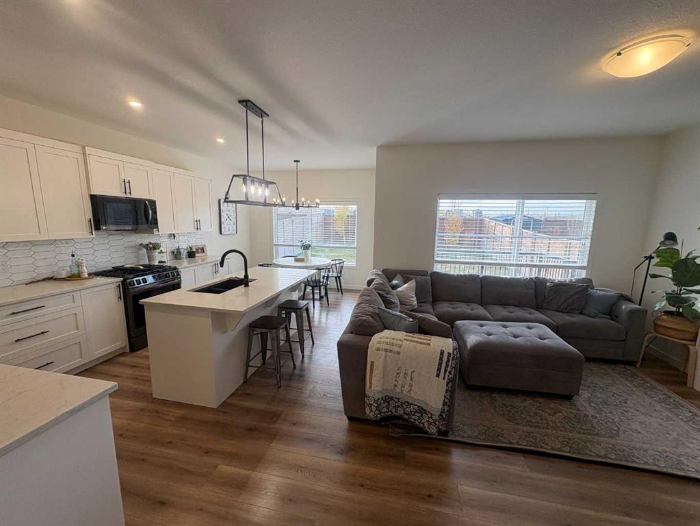 Fourth View of 476 CHINOOK GATE SQUARE Street SW, Chinook Gate, Airdrie, Alberta, T4B 4V9