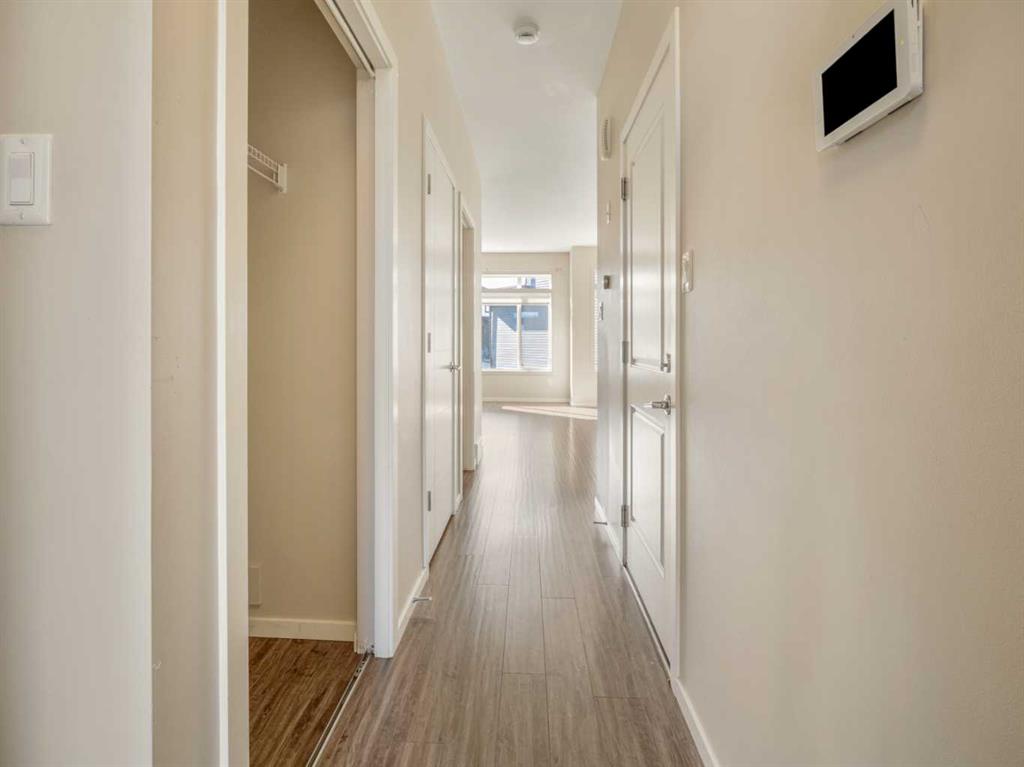 Fourth View of 4, 450 Highlands Boulevard W, West Highlands, Lethbridge, Alberta, T1J 5K5