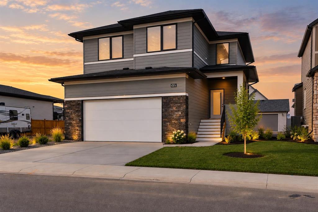 664 Devonia Road W, A2354040, Alberta,