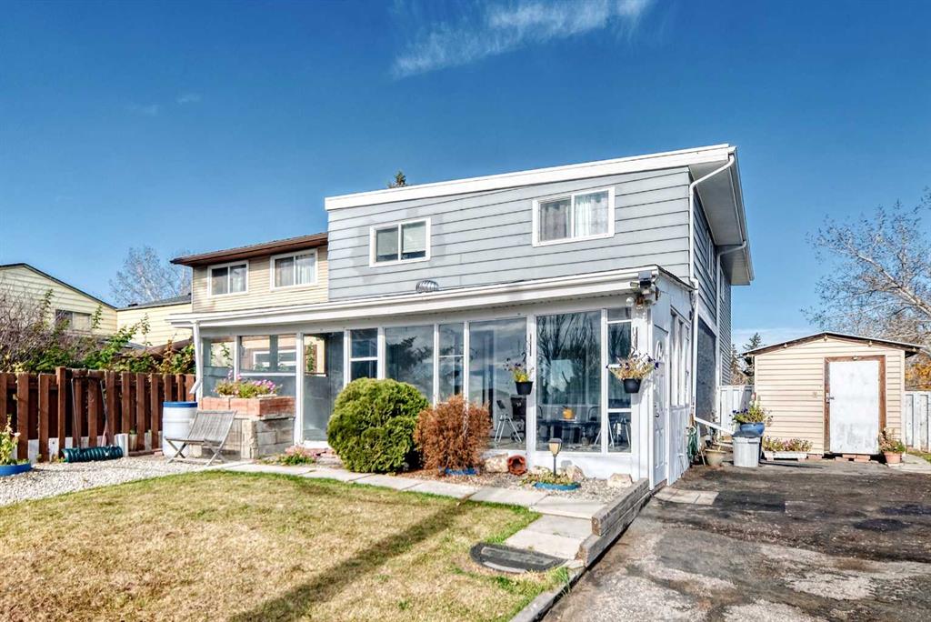 Third View of 4316 8 Avenue SE, Forest Heights, Calgary, Alberta, T2A3A5