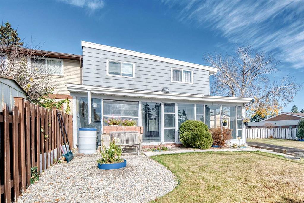 Fourth View of 4316 8 Avenue SE, Forest Heights, Calgary, Alberta, T2A3A5