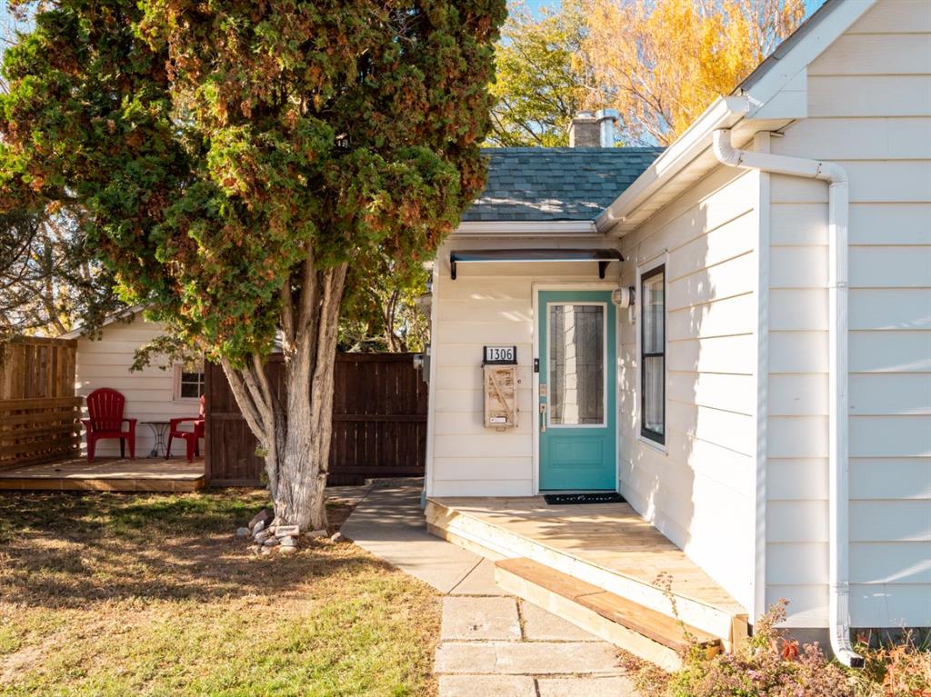 1306 9 Street N, A2354123, Alberta,