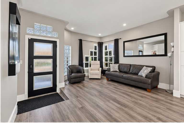 Fifth View of 72 Darling Crescent , Devonshire, Red Deer, Alberta, T4R2W3
