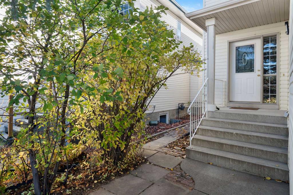 Fifth View of 87 Citadel Meadow Grove NW, Citadel, Calgary, Alberta, T3G 4K8