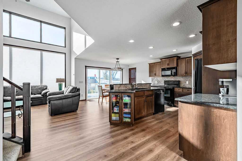 180 Chapalina Heights SE, A2354253, Alberta,