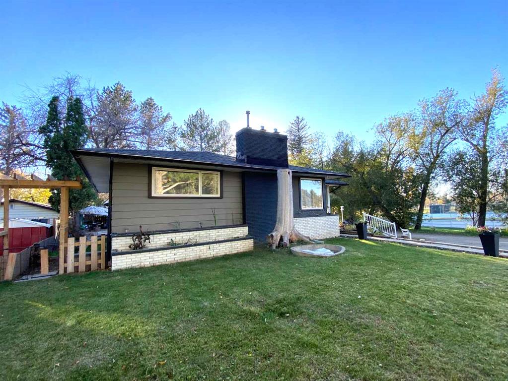Third View of 535 2A Avenue W, West End, Brooks, Alberta, T1R0B1