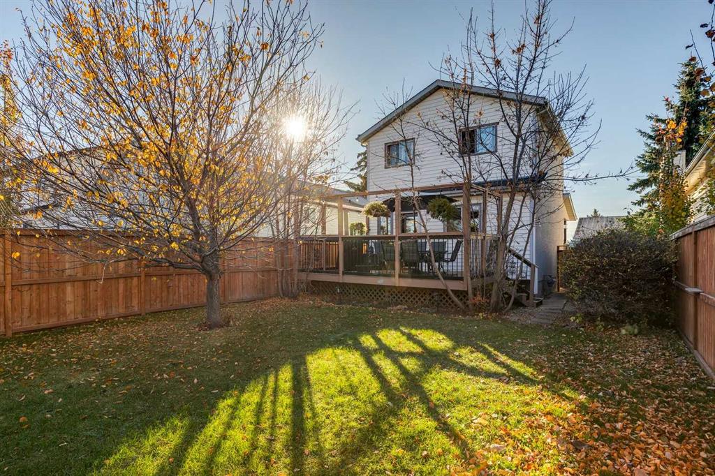 Third View of 17 Shawglen Court SW, Shawnessy, Calgary, Alberta, T2Y 2R1