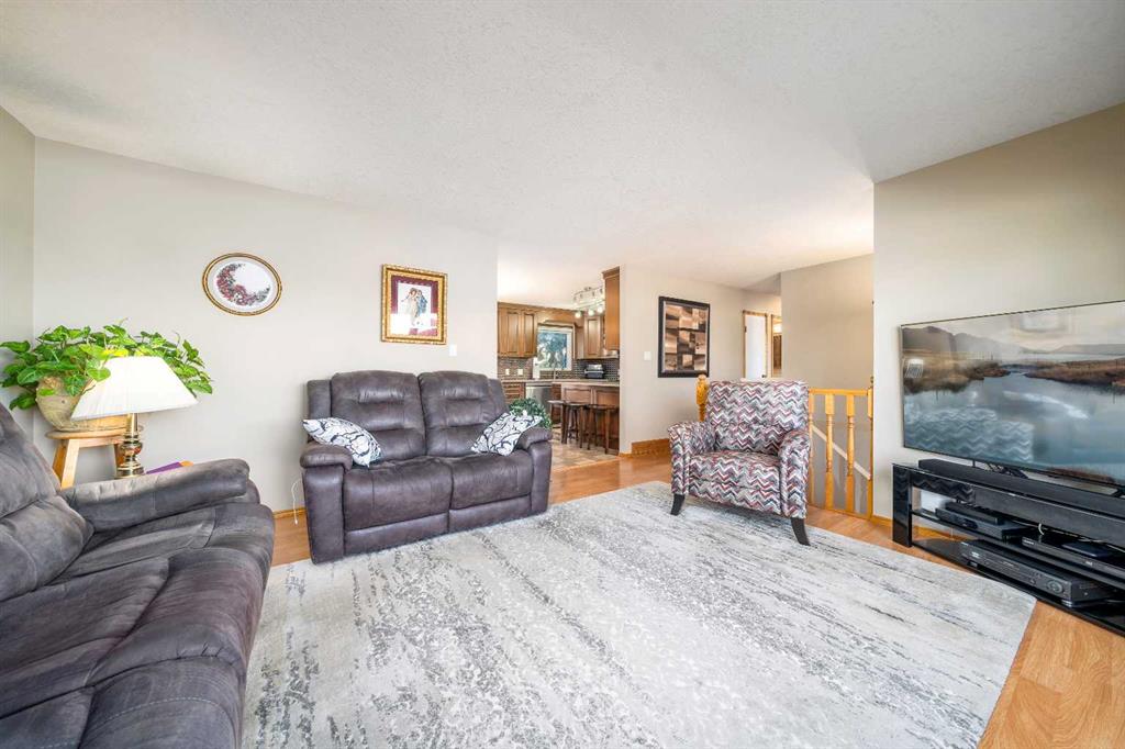 Third View of 814 1 Street E, NONE, Bow Island, Alberta, T0K0G0
