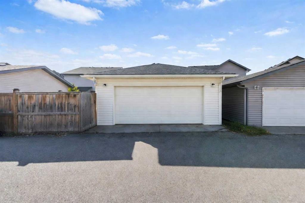Third View of 195 Elgin Rise SE, McKenzie Towne, Calgary, Alberta, T2Z4Z7