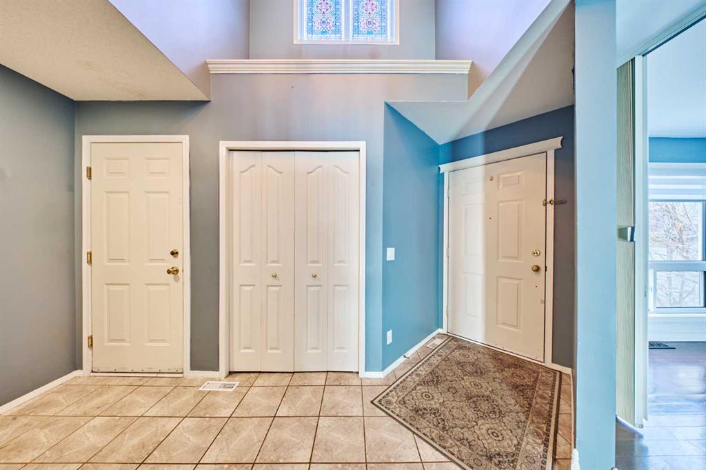Fourth View of 65 Somerglen Park SW, Somerset, Calgary, Alberta, T2Y 3M5
