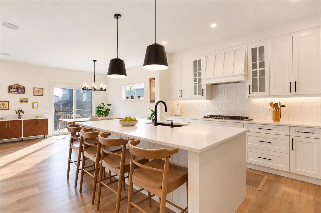 809 Mandalay Link , A2354430, Alberta,