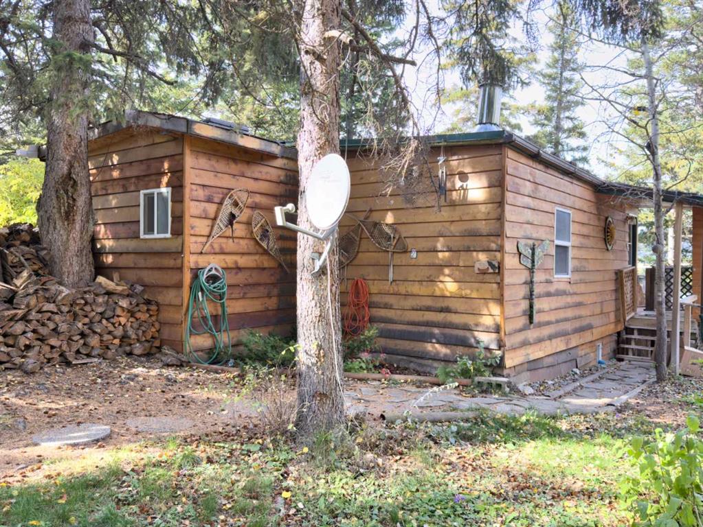 16 Lee Lake Road , A2354431, Alberta,