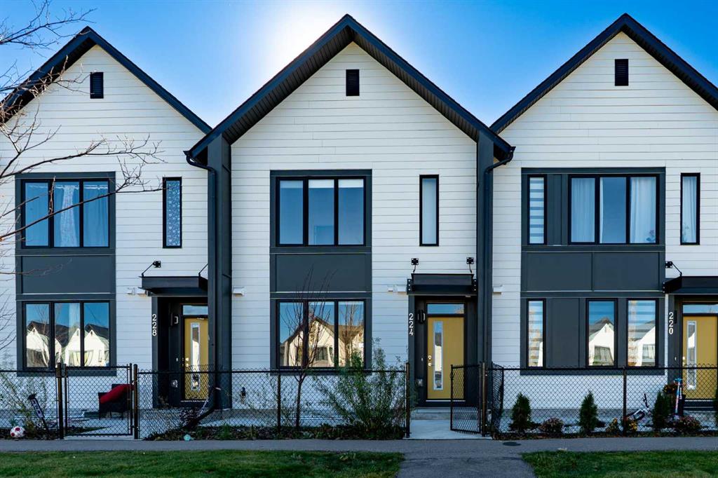 224 South Point  SW, A2354445, Alberta,