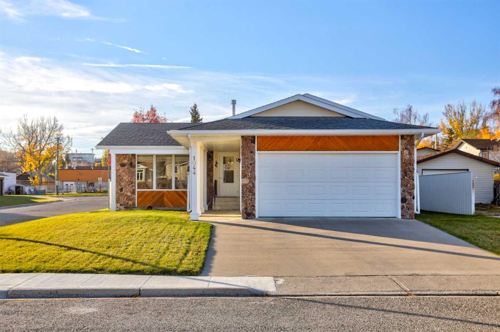1044 Rimmington Avenue , A2354475, Alberta,