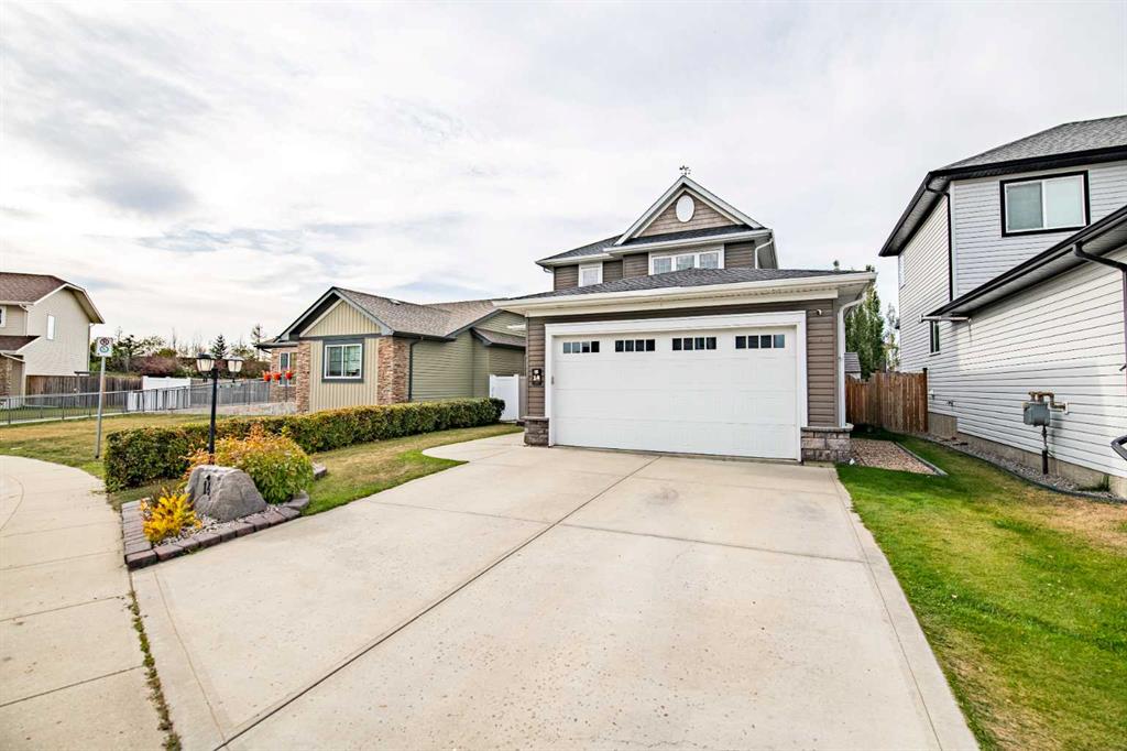 Fifth View of 14 Windermere Close , Westlake, Red Deer, Alberta, T4N2J8
