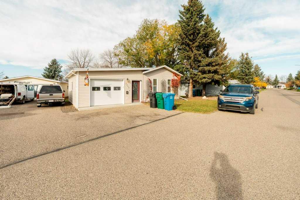 Second View of 2948 31 Street S, Parkbridge Estates, Lethbridge, Alberta, T1K 6T1