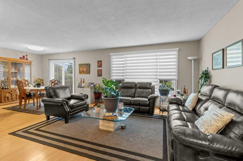 Third View of 46 Meadowview Close , Lakeview Heights, Sylvan Lake, Alberta, T4S 1H9