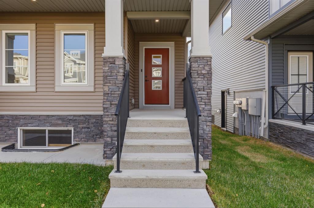 Third View of 172 Lawson Lane SE, Lanark, Airdrie, Alberta, T4A 3P3