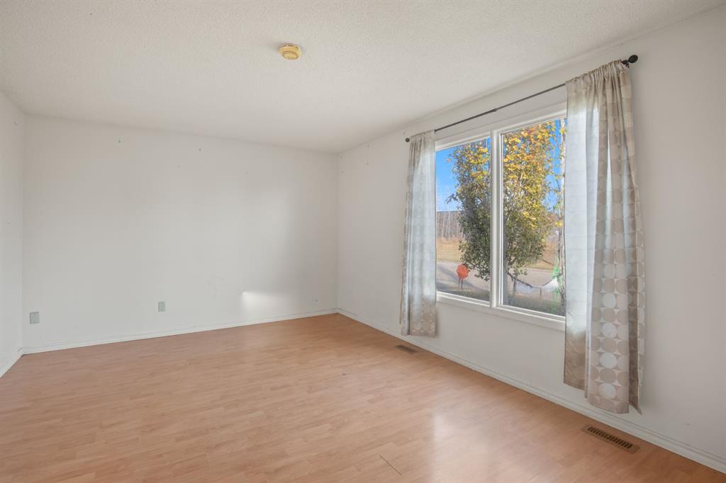 Fourth View of 271 Overdown Drive , Oriole Park, Red Deer, Alberta, T4P 1W7