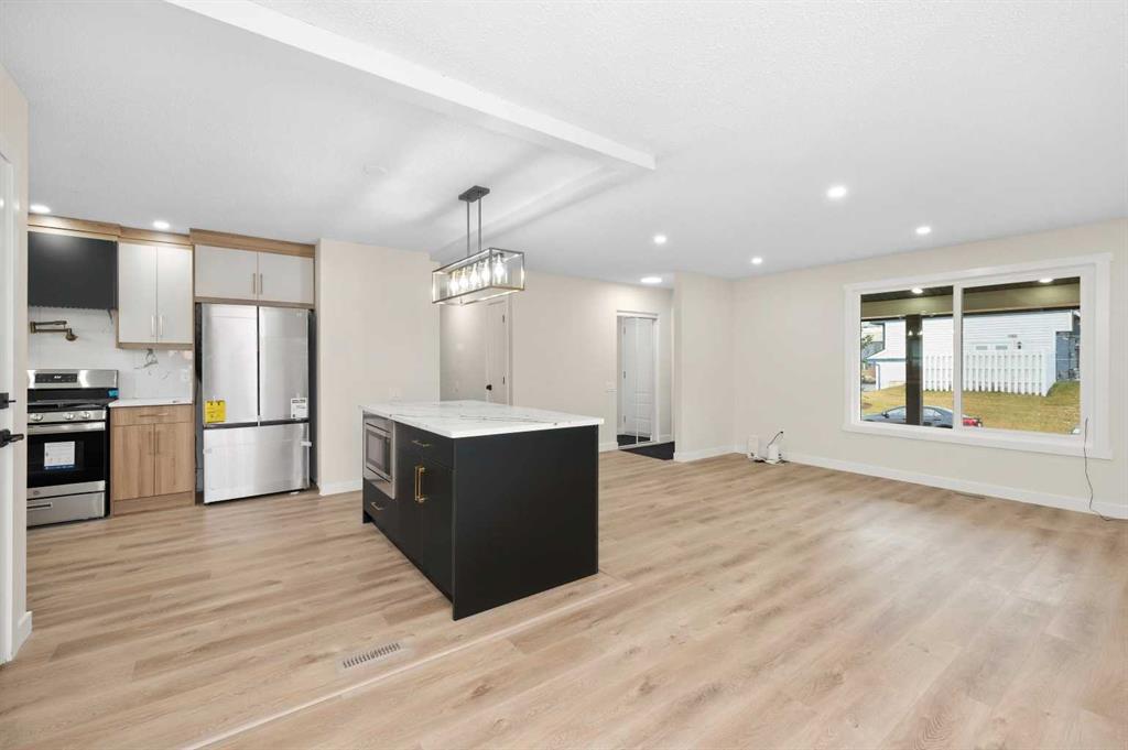 Fifth View of 940 38 Street NE, Marlborough, Calgary, Alberta, T2A 4M5