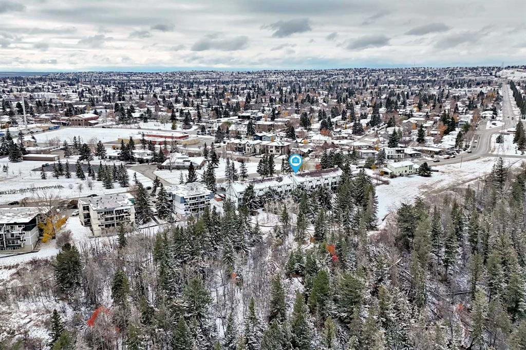 Third View of 12, 304 Cedar Crescent SW, Spruce Cliff, Calgary, Alberta, T3C 2Y8