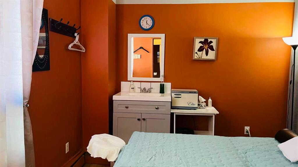Fourth View of Suite B, 630 17 Avenue , Beltline, Calgary, Alberta, T2S 0B4