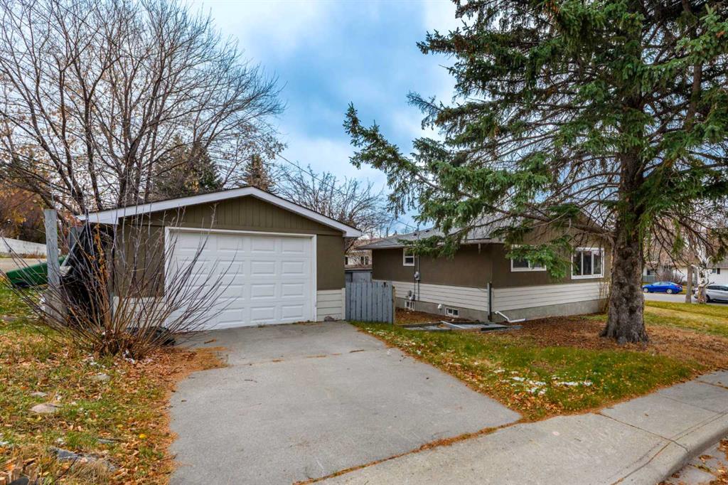 Fourth View of 4 Cheyenne Crescent NW, Charleswood, Calgary, Alberta, T2L 0Z2