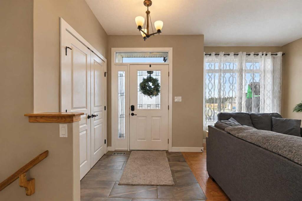 Fifth View of 227 11A Avenue NE, NONE, Sundre, Alberta, T0M 1X0