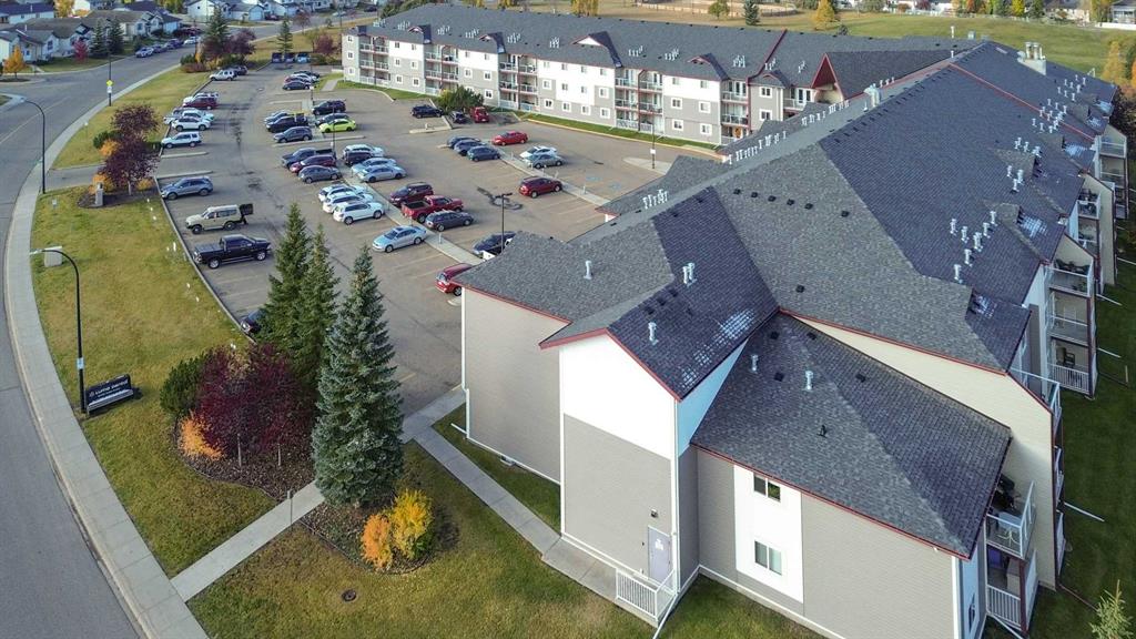 Fifth View of 112, 260 Duston Street , Devonshire, Red Deer, Alberta, T3K 4H8
