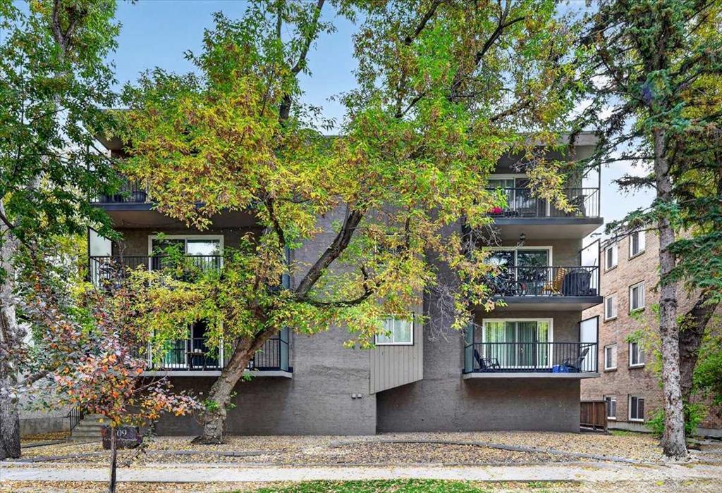 Third View of 201, 709 3 Avenue NW, Sunnyside, Calgary, Alberta, T2L0V7