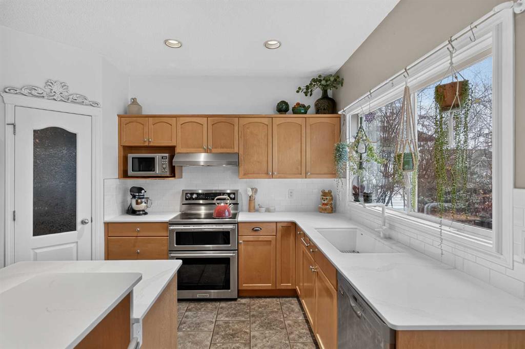 Third View of 110 Lakeview Shores , Lakeview Landing, Chestermere, Alberta, T1X1H1