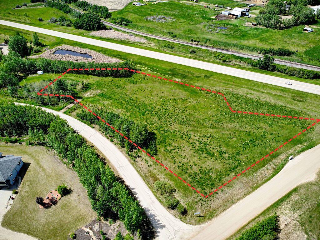 102,  46520 Range Road 213  , A2355228, Alberta,