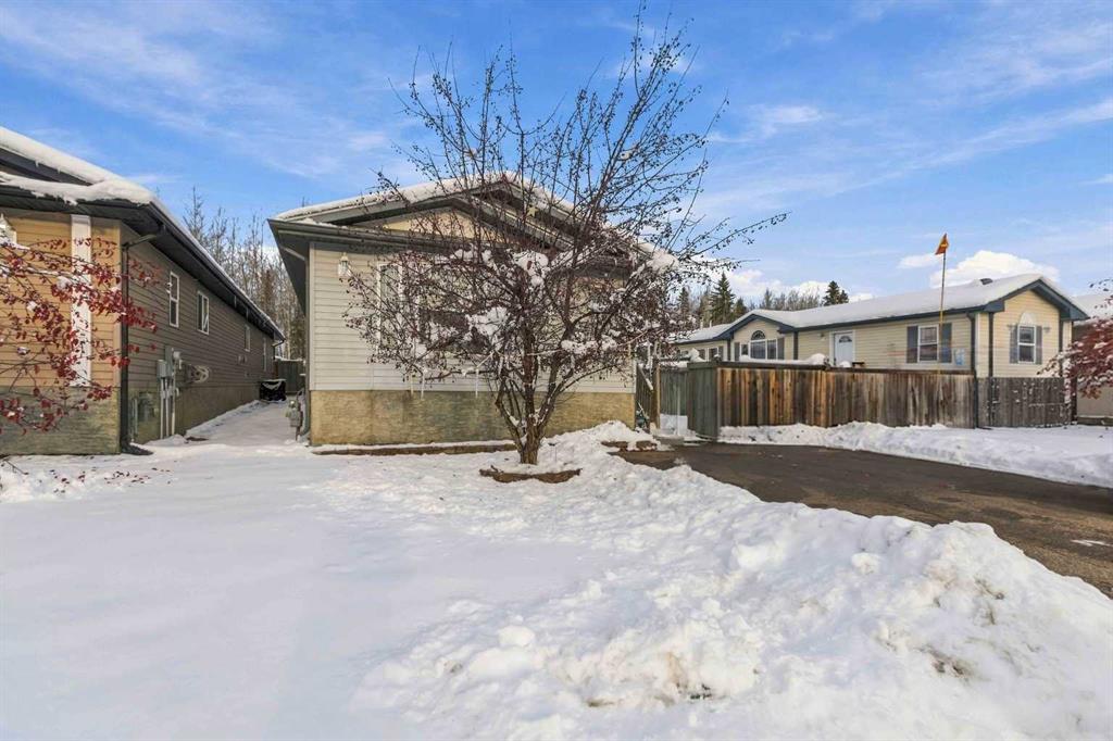 148 Ash Way , A2355302, Alberta,