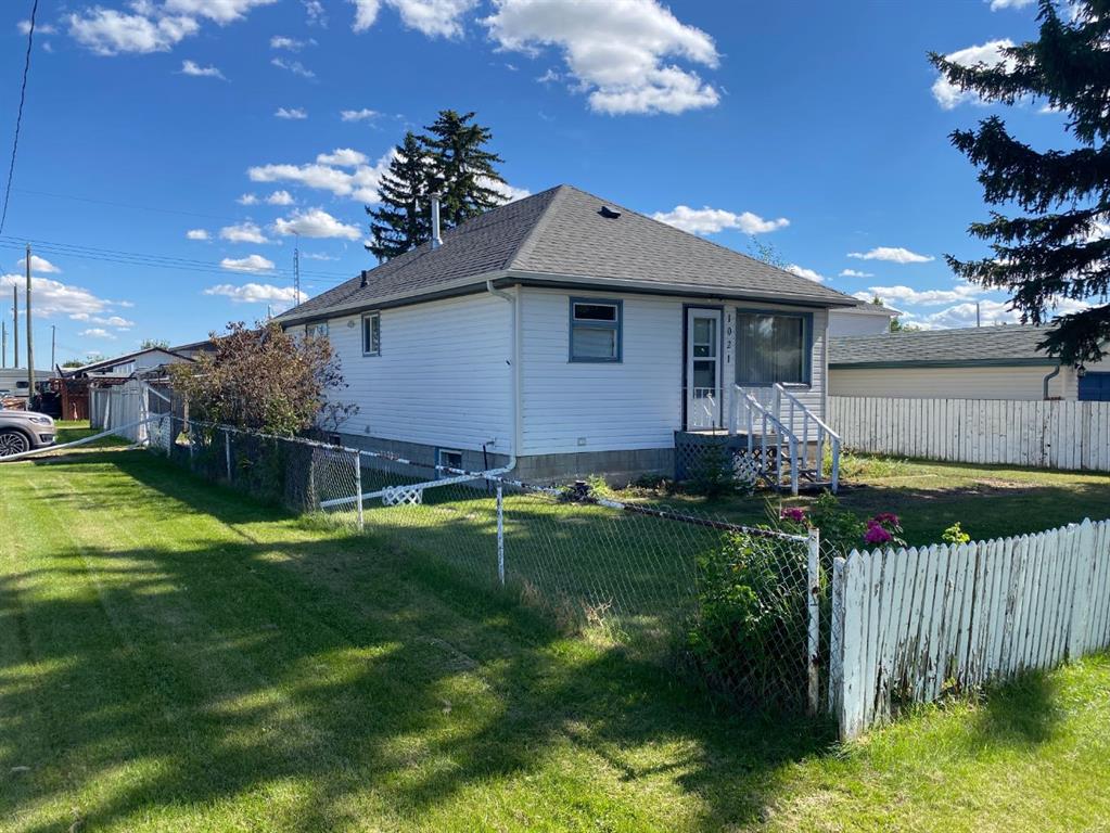 1021 Moville Street , A2355360, Alberta,