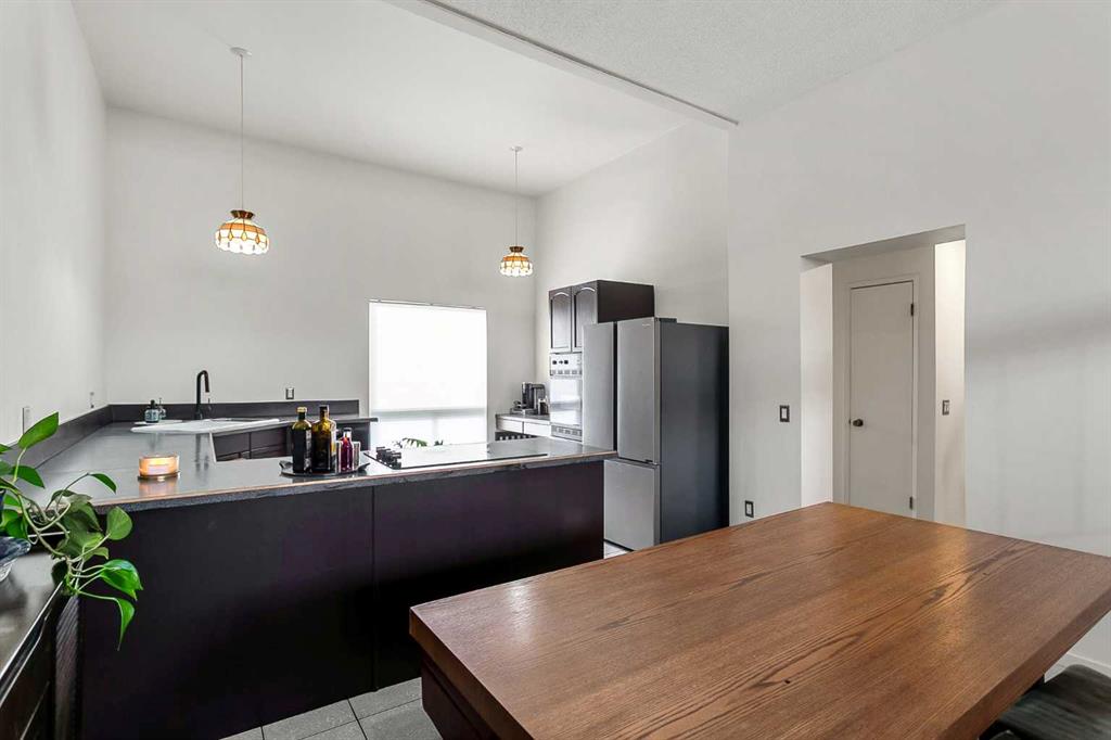 442 Brae Glen Crescent SW, A2355367, Alberta,