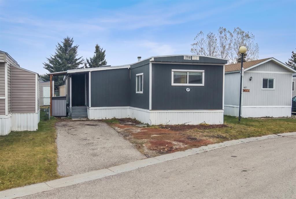 819, 1101 84 Street NE, A2355383, Alberta,