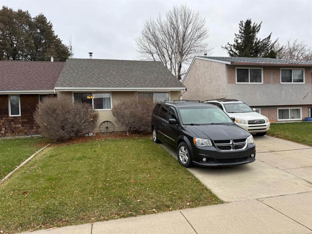 1013 St David Road N, A2355402, Alberta,