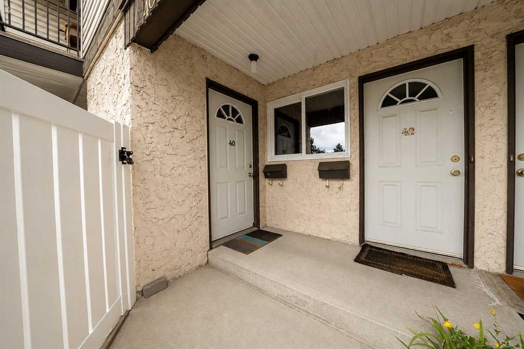 Fourth View of 40, 3745 Fonda Way SE, Forest Heights, Calgary, Alberta, T2A 5W7