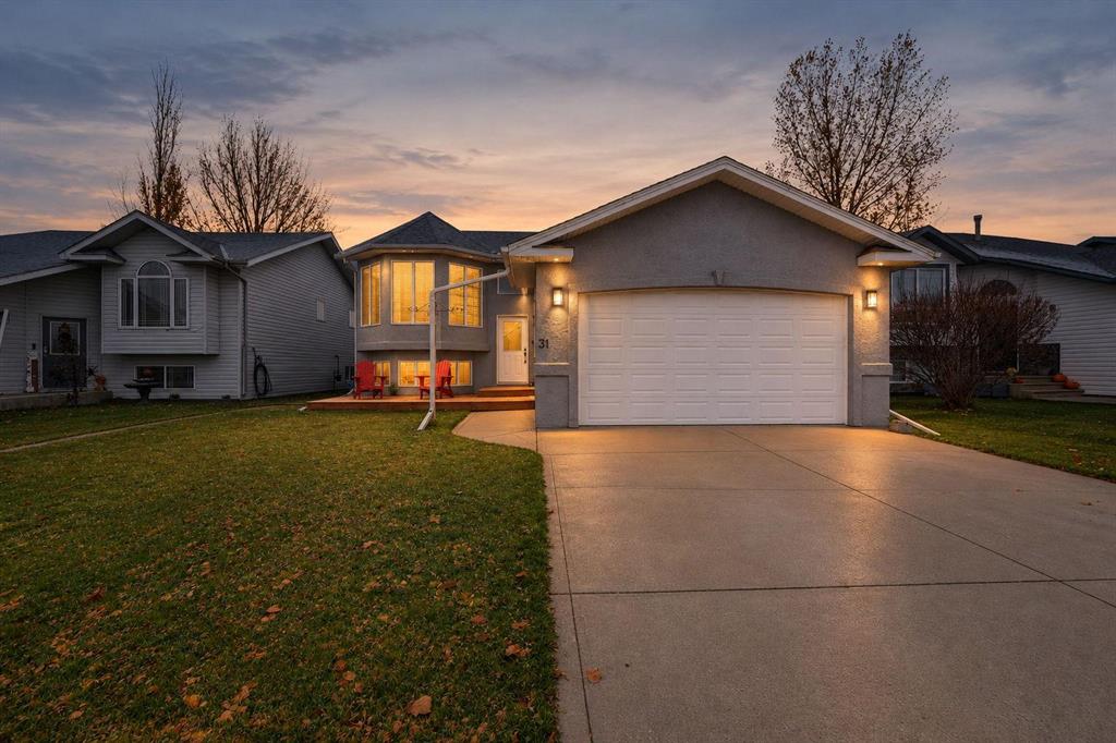 Second View of 31 Heenan Crescent , Hewlett Park, Sylvan Lake, Alberta, T4S 1Z8