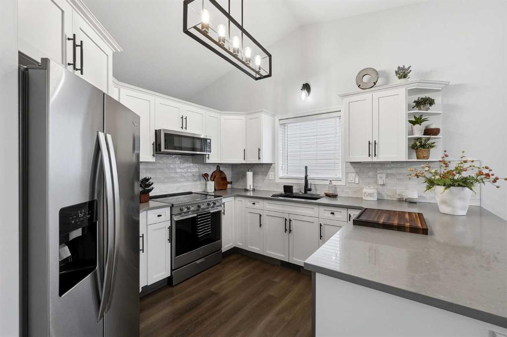 Third View of 31 Heenan Crescent , Hewlett Park, Sylvan Lake, Alberta, T4S 1Z8