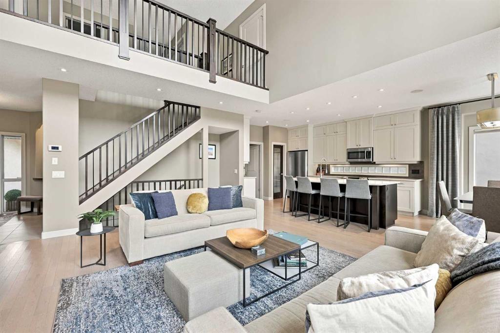 54 West Cedar Place SW, A2355555, Alberta,