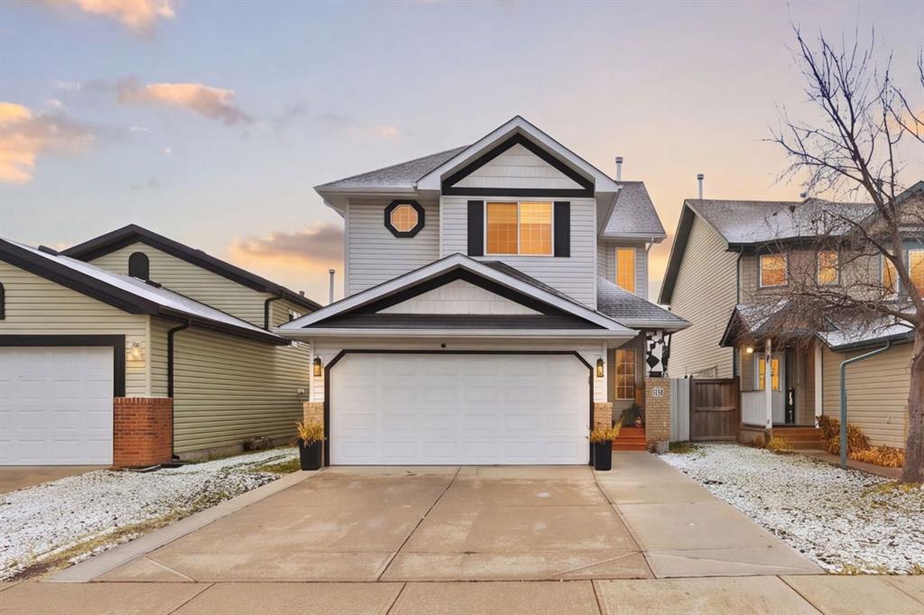 25 Martin Crossing Green NE, A2355631, Alberta,
