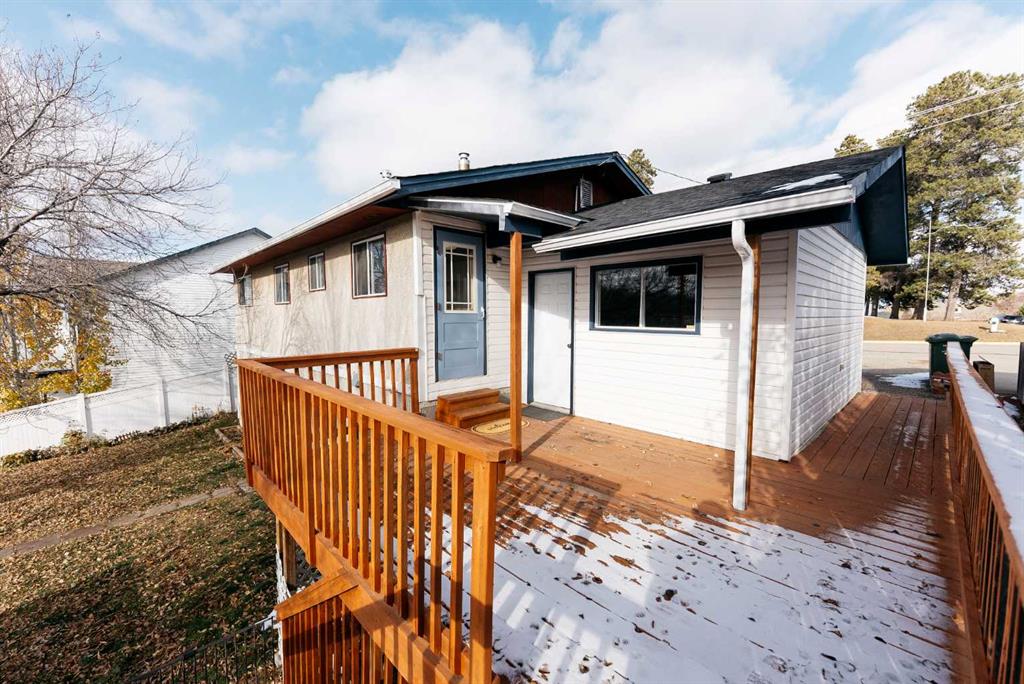 Fourth View of 5051 56 Street , Dodds Lake, Innisfail, Alberta, T4G 1R3