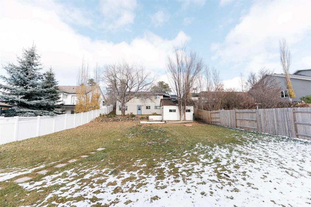 Fifth View of 5051 56 Street , Dodds Lake, Innisfail, Alberta, T4G 1R3