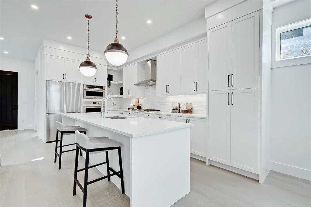 Fourth View of 1433 26A Street SW, Shaganappi, Calgary, Alberta, T2T 4H7