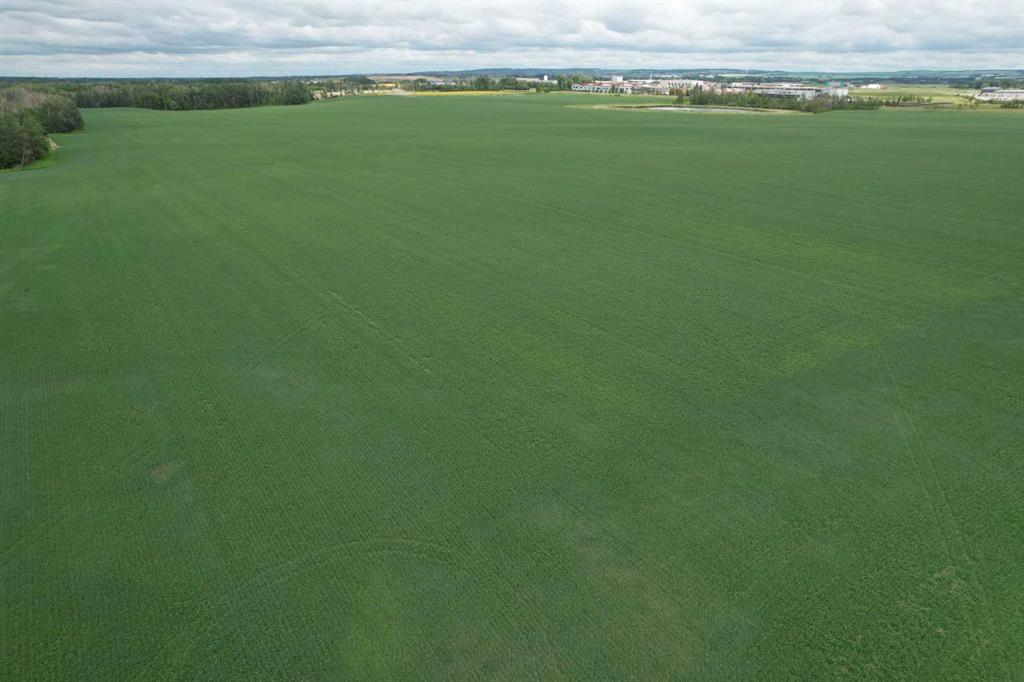 On Township Road 374  , A2180500, Alberta,